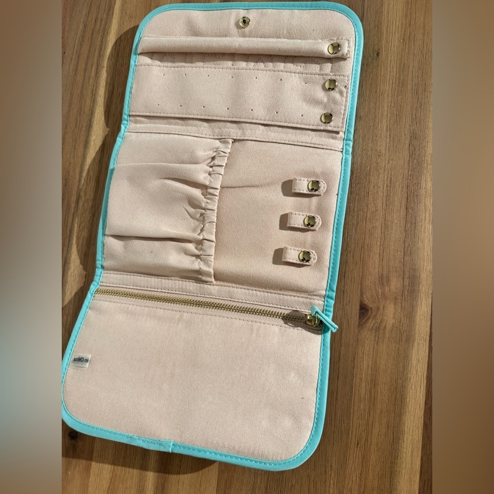 NEW Stoney Clover Lane Jewelry Roll Case Patches Cotton Candy Blue Gold NWOT - Picture 6 of 7